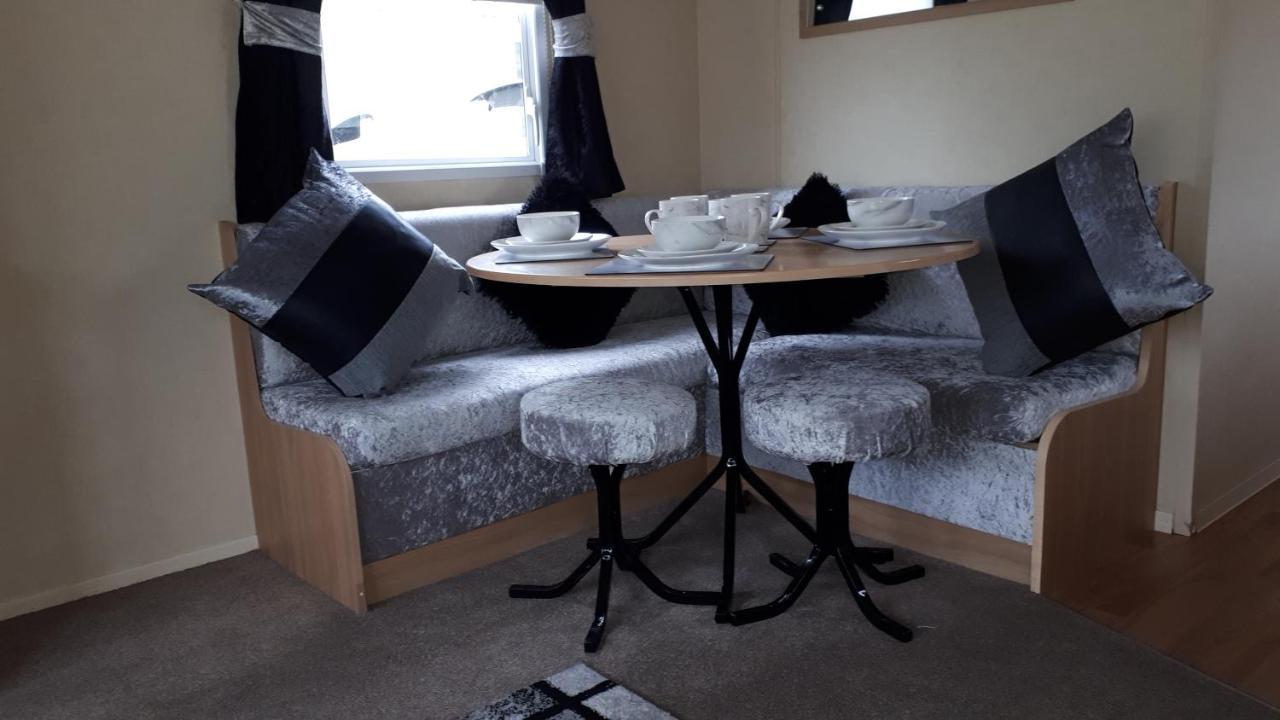 I & K Static Caravan Hire Sited On Winkups Towyn North Wales With Free Wi-Fi And Netflix Kinmel Bay 外观 照片